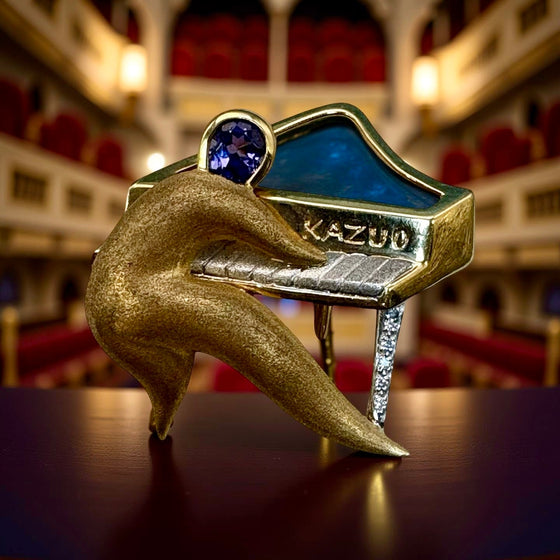 Designer Kazuo Ogana Diamond and Tanzanite Platinum and 18kt Yellow Gold Piano Pendant/Brooch