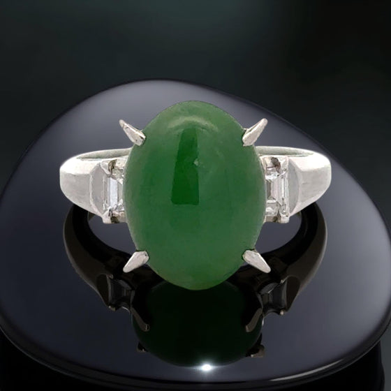 Fine Jade and Diamond Platinum Ring