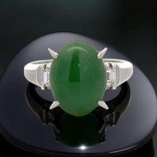  Fine Jade and Diamond Platinum Ring