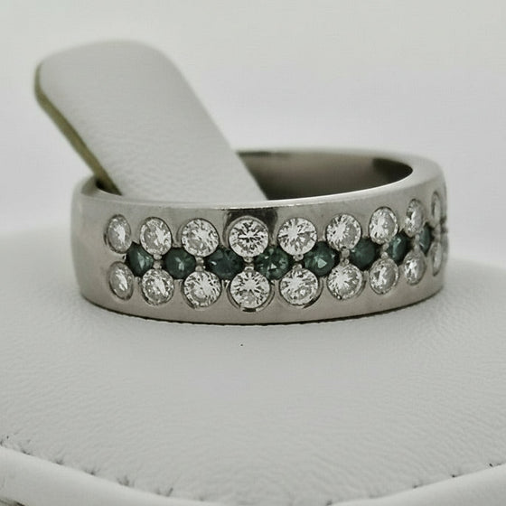 Natural Color Change Alexandrite and Diamond Platinum Ring