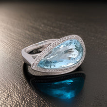  Aquamarine, Diamond and 18K White Gold Ring