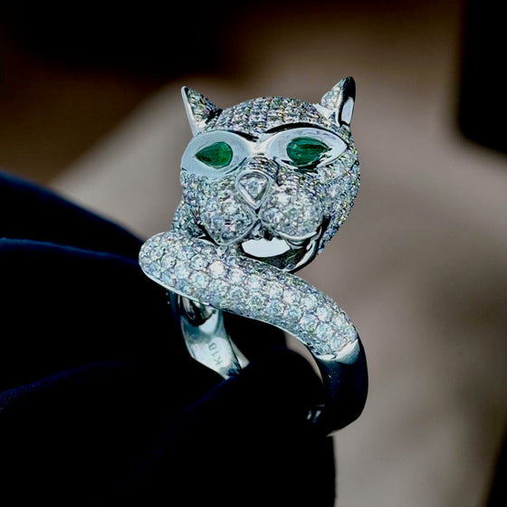 Panther, Diamond, Emerald and 18K White Gold Ring