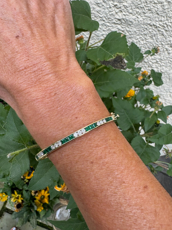 Emerald and Diamond Classic 14Kt Yellow Gold Bangle