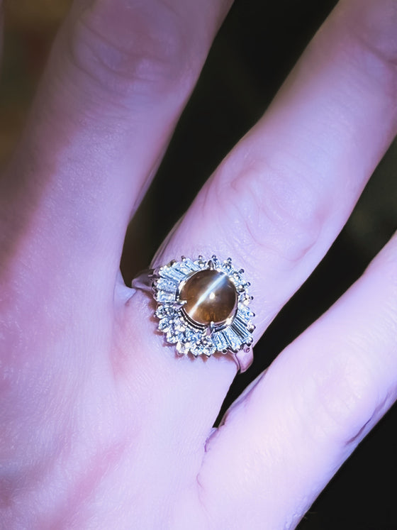 Cat's Eye Green Chrysoberyl & Diamond Platinum Ring