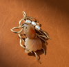 Estate Carved Agate & Pearl Fish Pendant/Brooch 15561
