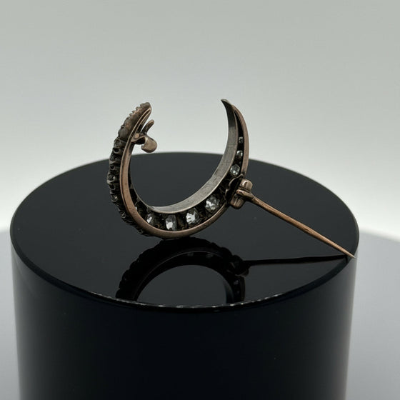 Late Victorian Crescent Moon Diamond 14Kt Yellow Gold Brooch