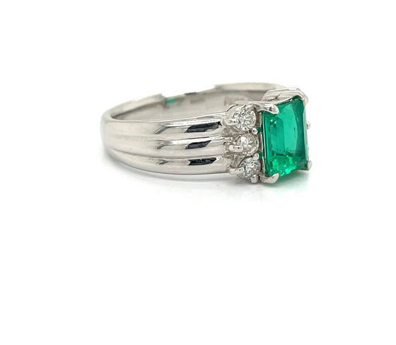 Emerald & Diamond Platinum Ring