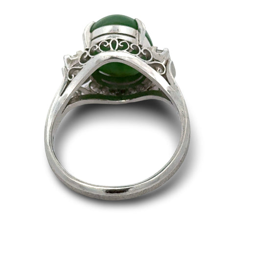 Fine Jade and Diamond Platinum Ring