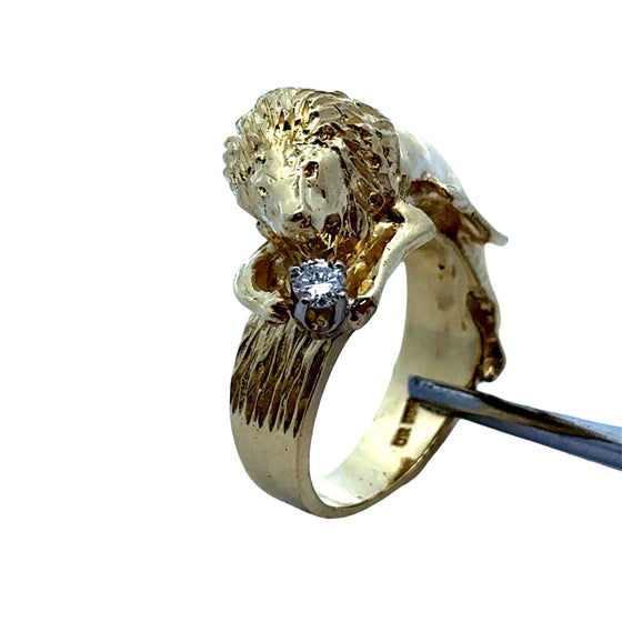 Lion Diamond 18K Yellow Gold Ring