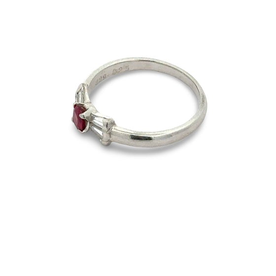 Fine Ruby and Diamond Platinum Ring